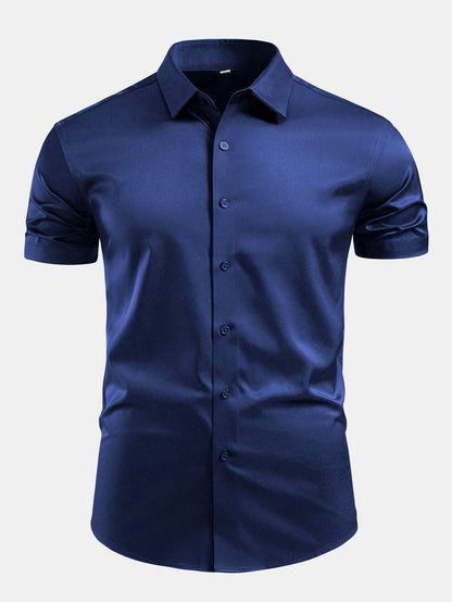 Camisa de cetim com botões e gola padre