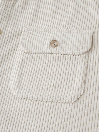 Sobrecamisa de veludo cotelê com dois bolsos no peito