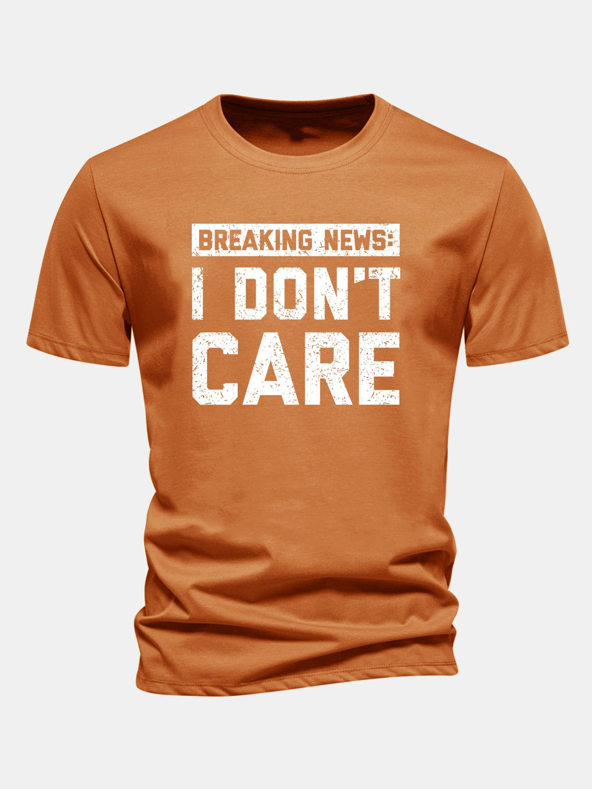 Camiseta de algodão com estampa “Eu não me importo” e corte regular