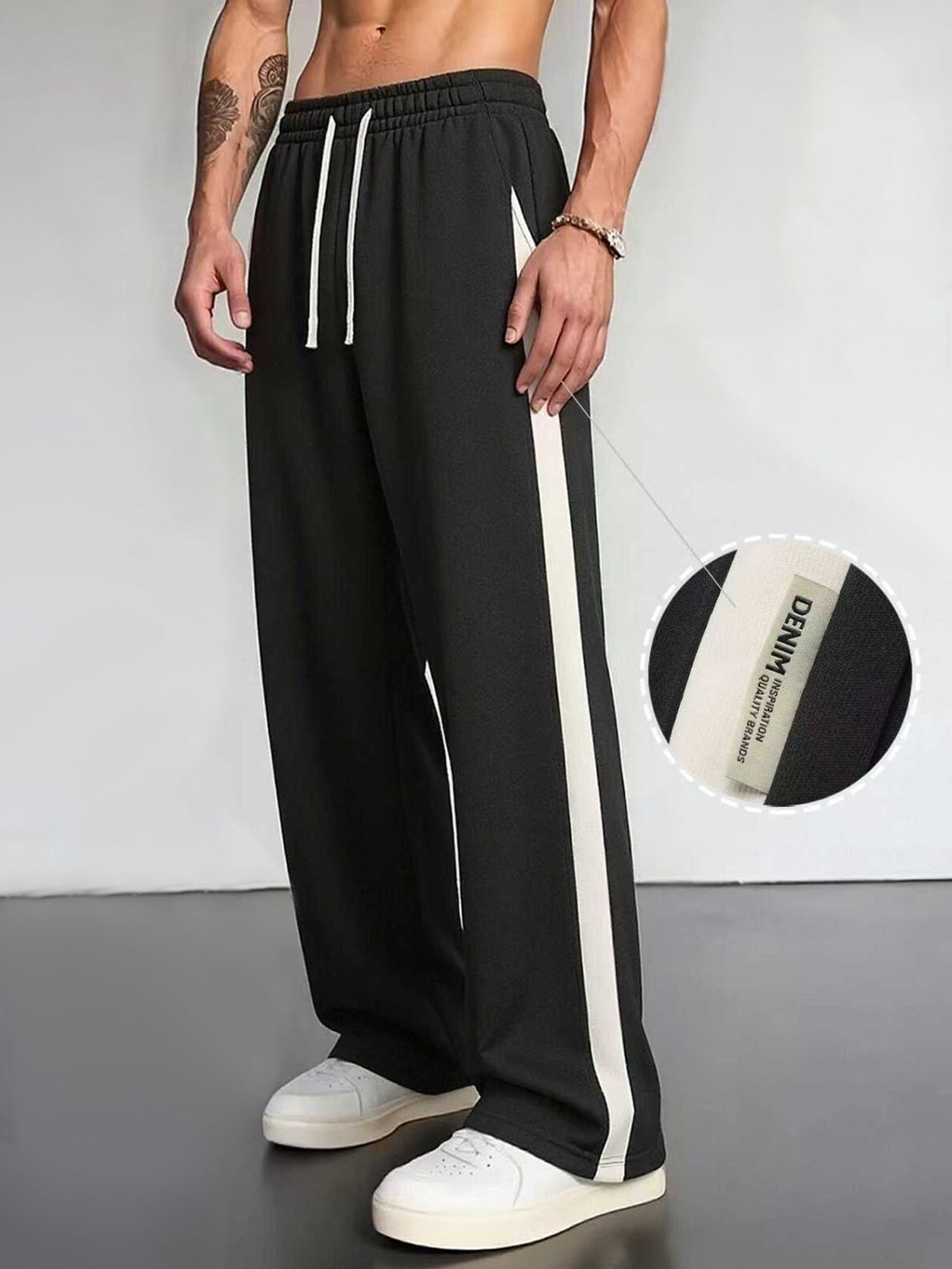 Calça de perna reta com listras contrastantes