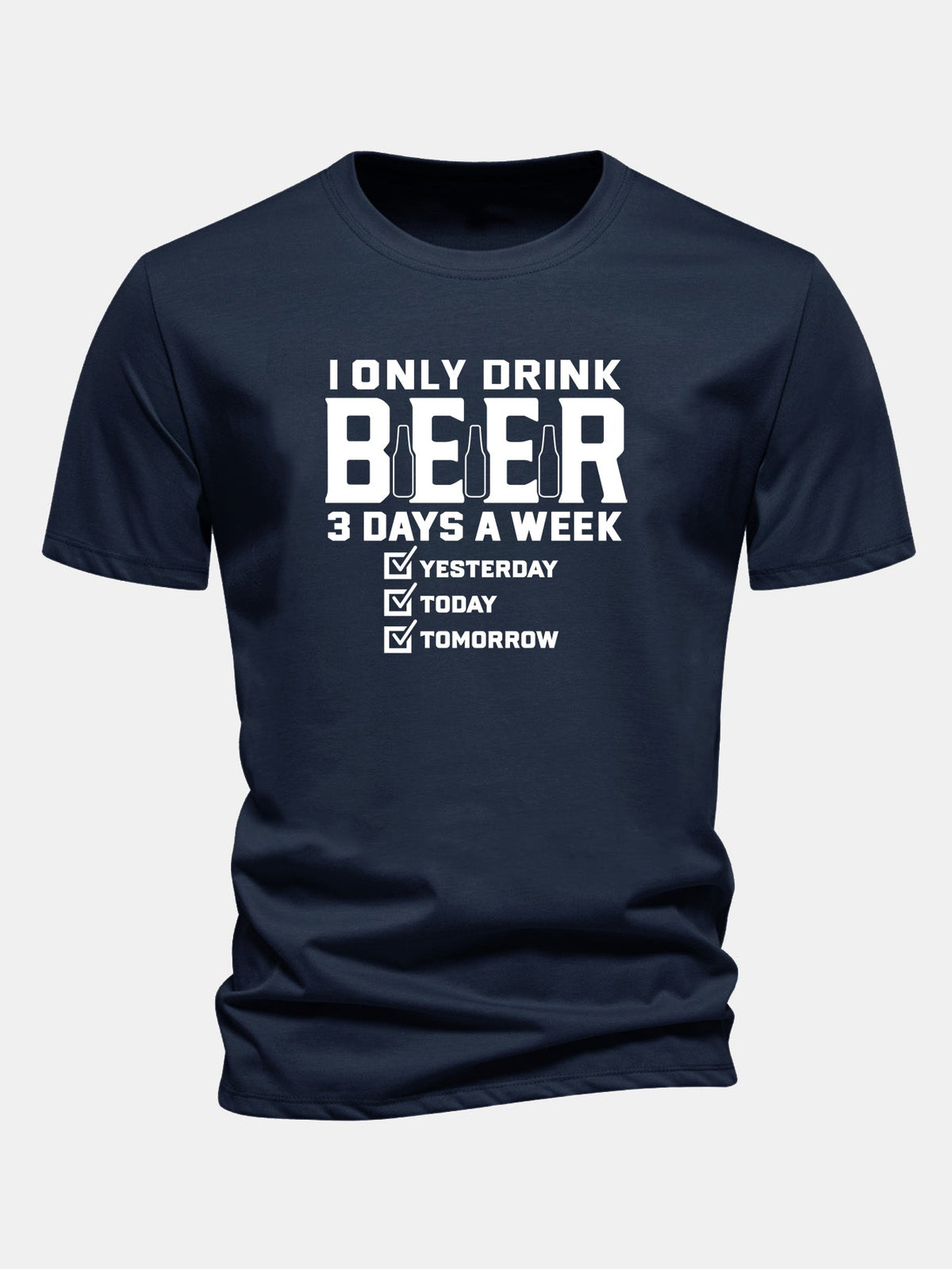 Camiseta de algodão de caimento regular com estampa “I Only Drink Beer”
