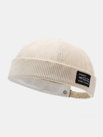 Gorro docker ajustável de veludo cotelê com etiqueta tecida