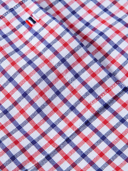Camisa xadrez de manga longa com fechamento por botões